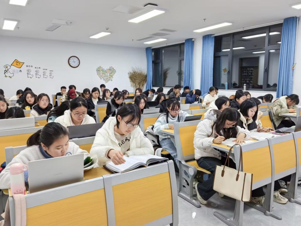 皇冠体育投注