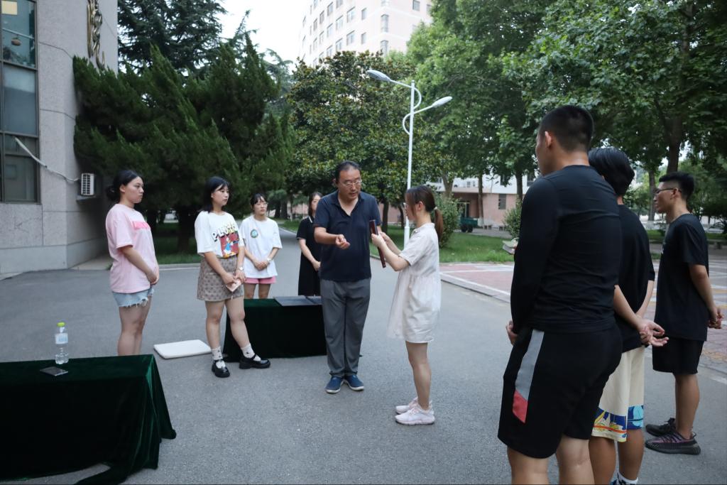 皇冠体育投注