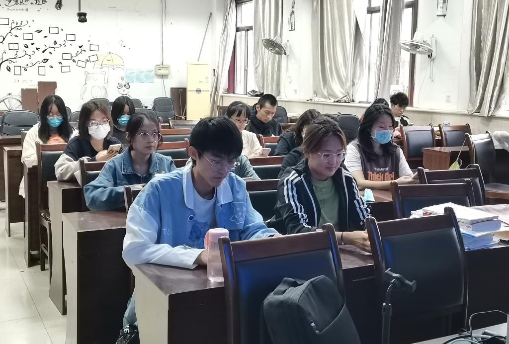 皇冠体育投注