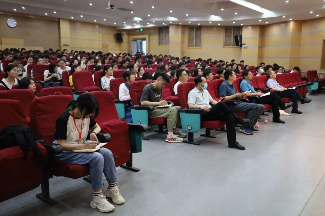 皇冠体育投注