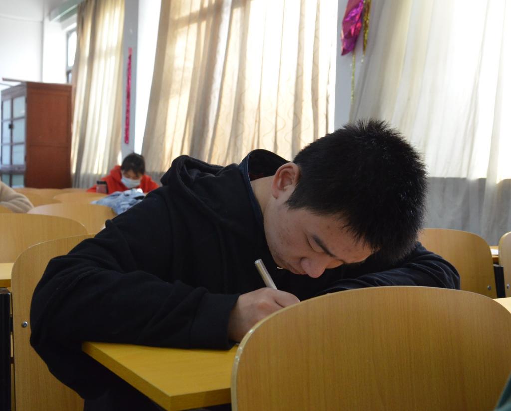皇冠体育投注