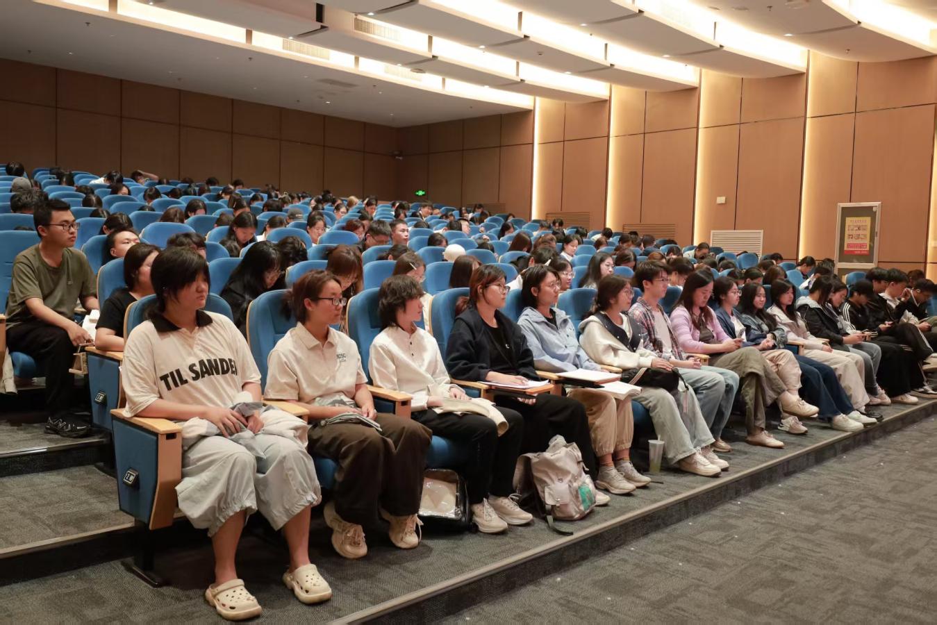 皇冠体育投注