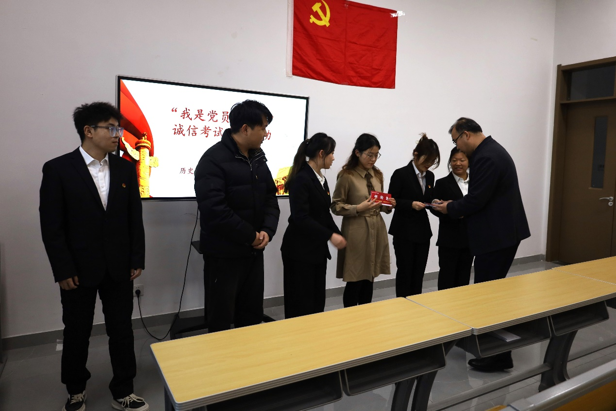 皇冠体育投注