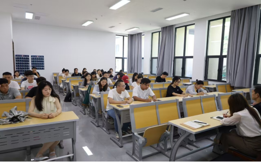 皇冠体育投注