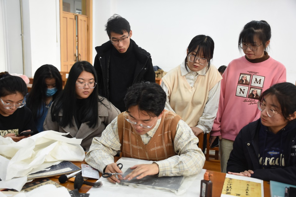 皇冠体育投注